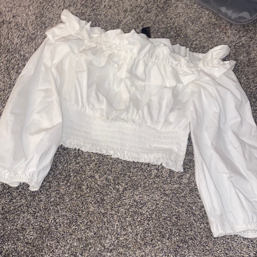 CUTE WHITE BLOUSE🤍